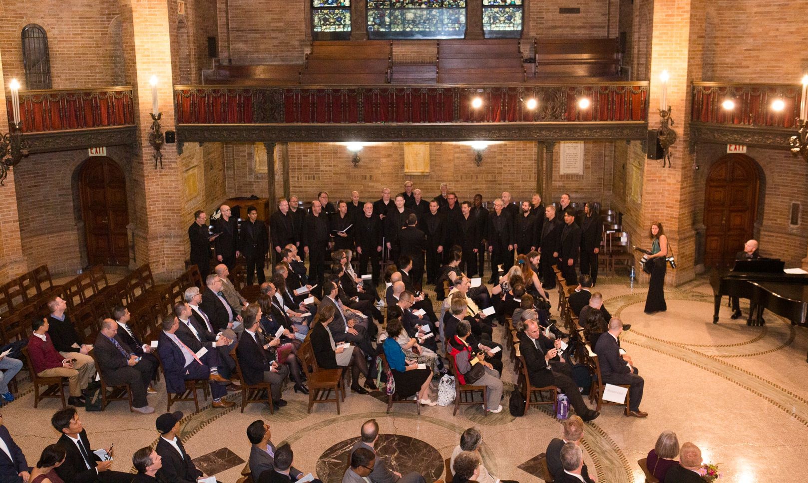 Saint Paul's Chapel's excellent acoustics make it the perfect location to feature live music. 