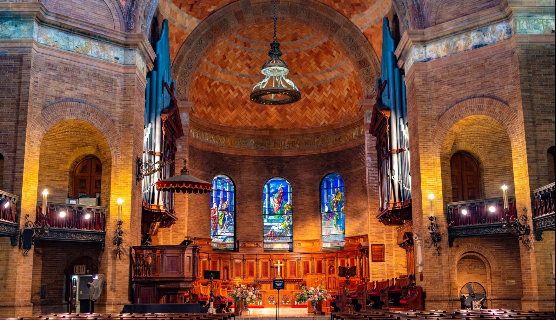 A view of Saint Paul's chapel, showing its unique tilework arches and domes.