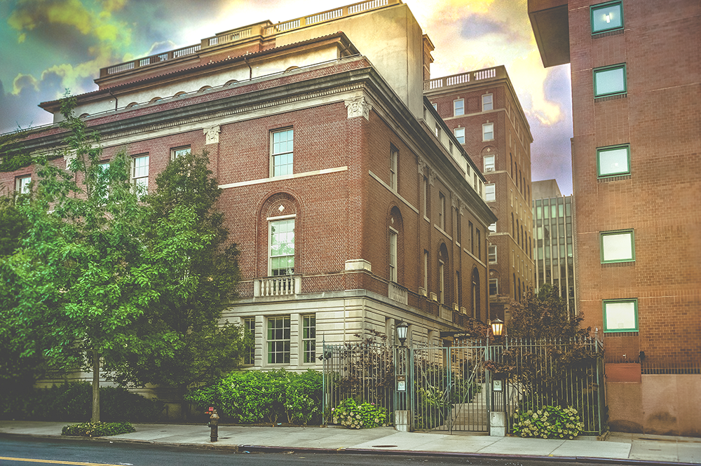 A photo of Faculty House taken on a summer afternoon in 2020. Photo courtesy of Columbia University Facilities & Operations.