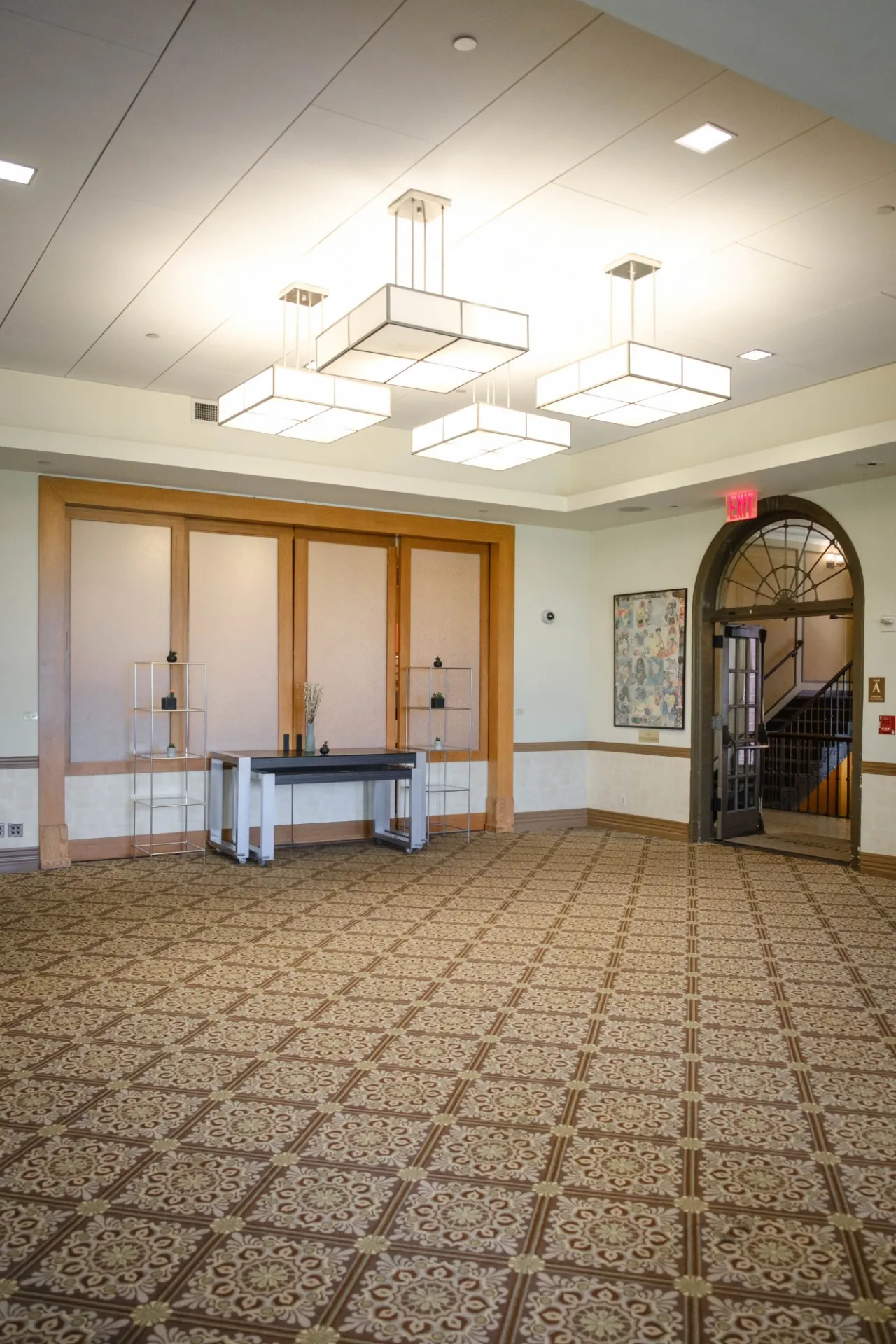 Seminar Level Lobby