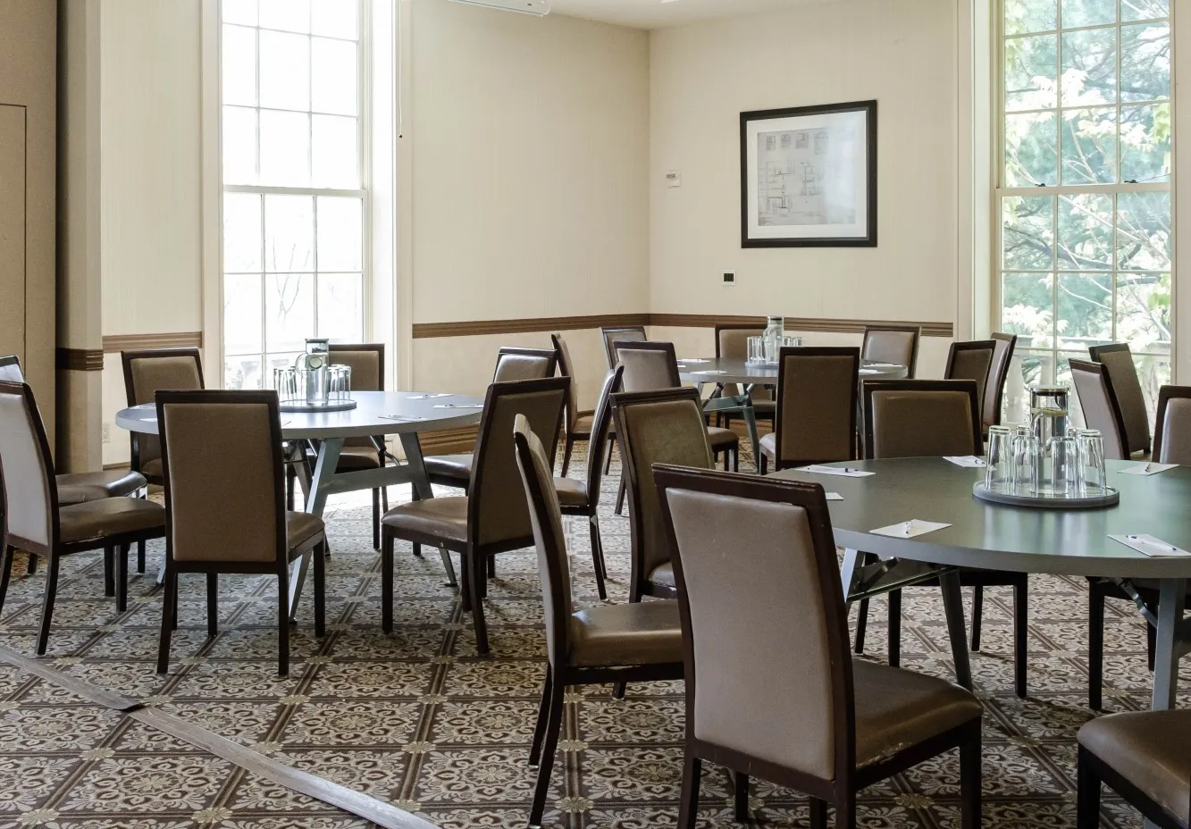 Seminar Level set for a reception